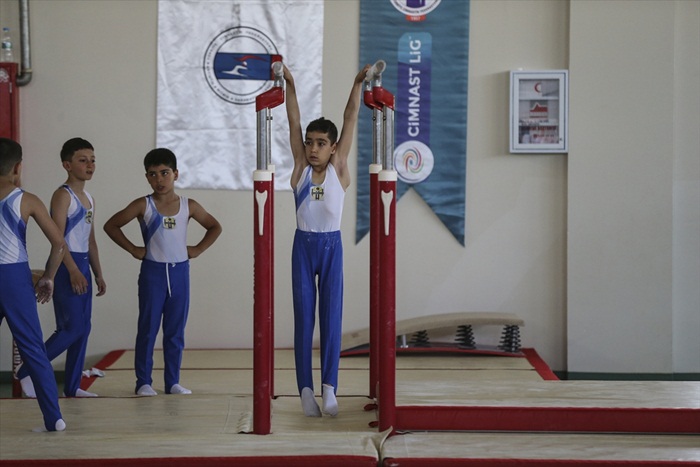 Artistik cimnastik müsabakaları Hatay'da yapıldı