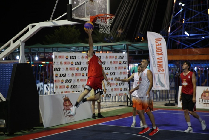 3x3 sokak basketbolu Finike etabı başladı