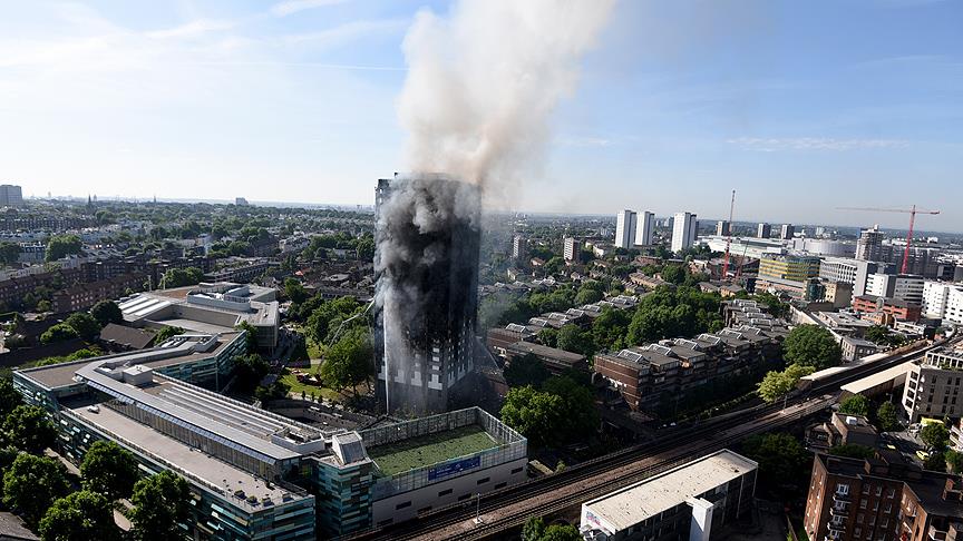 Londra'daki yangında ölü sayısı 17'ye yükseldi