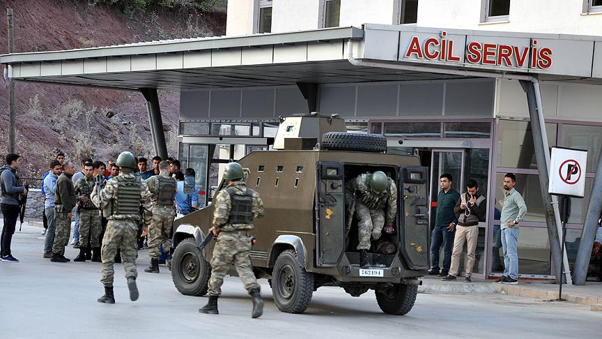 Hakkari'de 2 asker şehit oldu