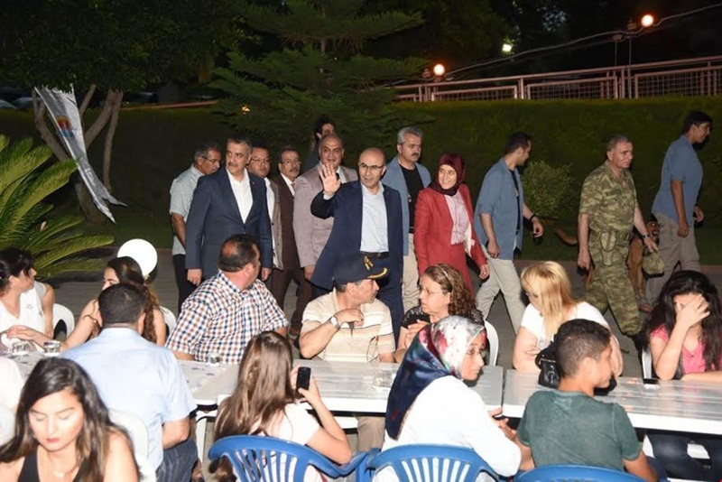 Vali Demirtaş, Gaziler Şehitler İftar Programına Katıldı