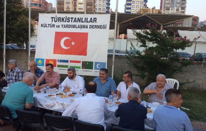 ASKON ve Türkistanlılar Derneği Üyeleri Birlikte Oruçlarını Açtı..