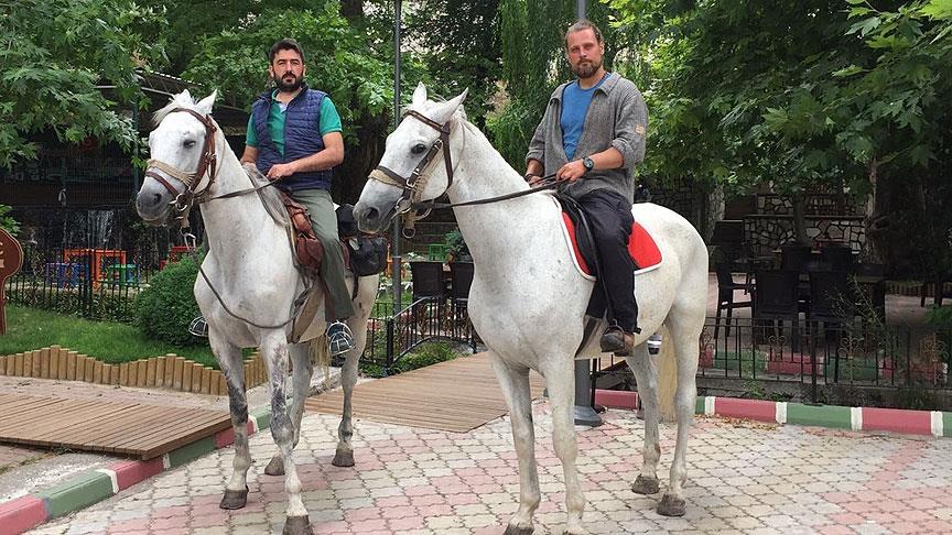 Polonyalı mühendisin at sırtındaki hac yolculuğu