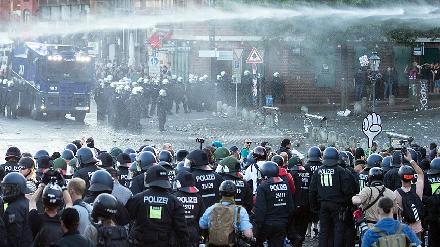 G20 Zirvesi öncesinde polis ile göstericiler arasında olaylar çıktı