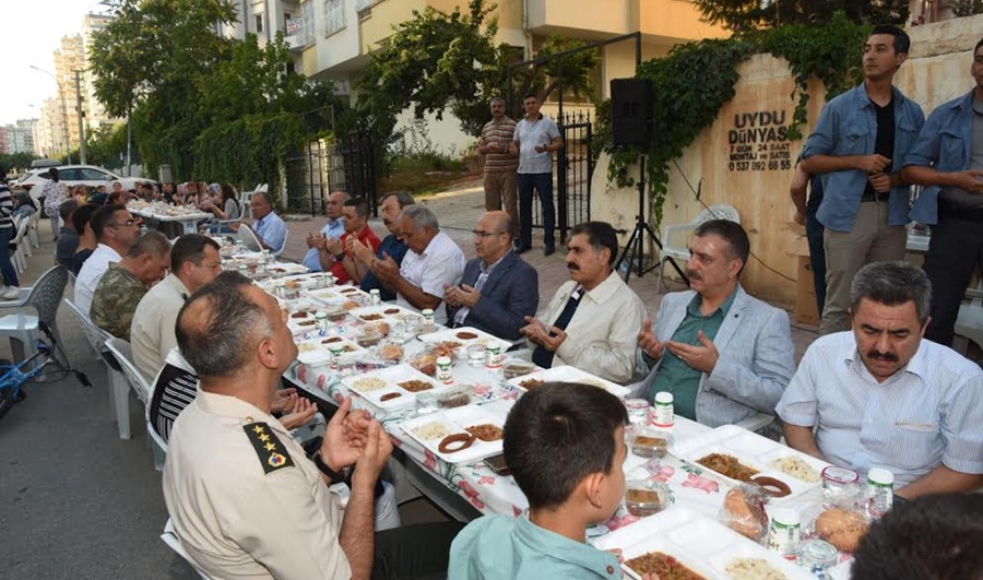 Vali Demirtaş, Şehit Pilot Yüzbaşı Serhat Sığnak’ın Mevlidine Katıldı