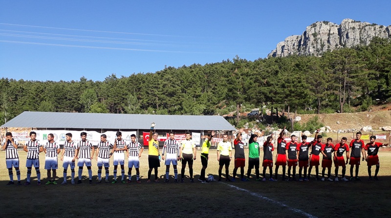 Aladağ'da Geleneksel 4. Futbol Turnuvası