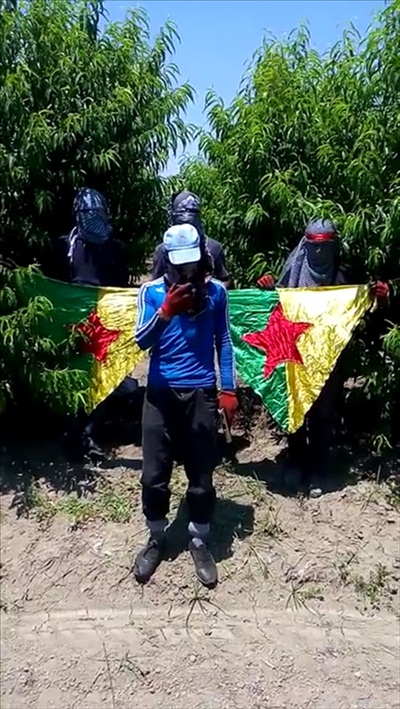 Yüzü kapalı bildiri okuyan terör zanlısını "ses"i ele verdi