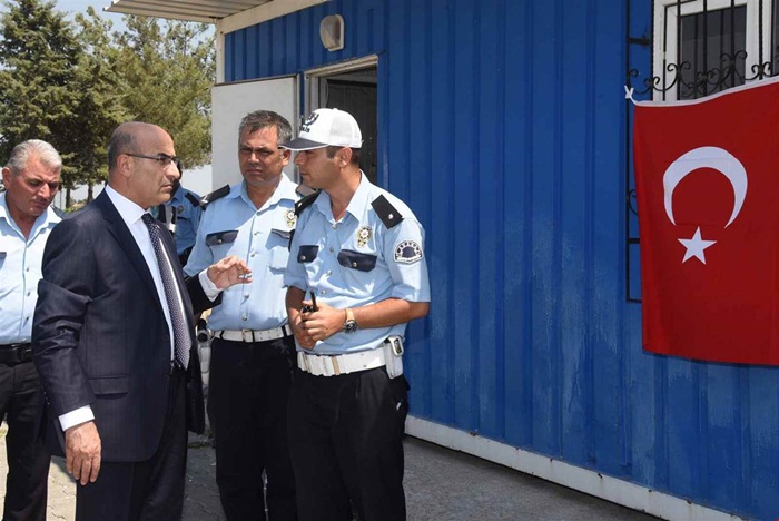 Vali Demirtaş, İncirlik Polis Uygulama Noktasını Denetledi