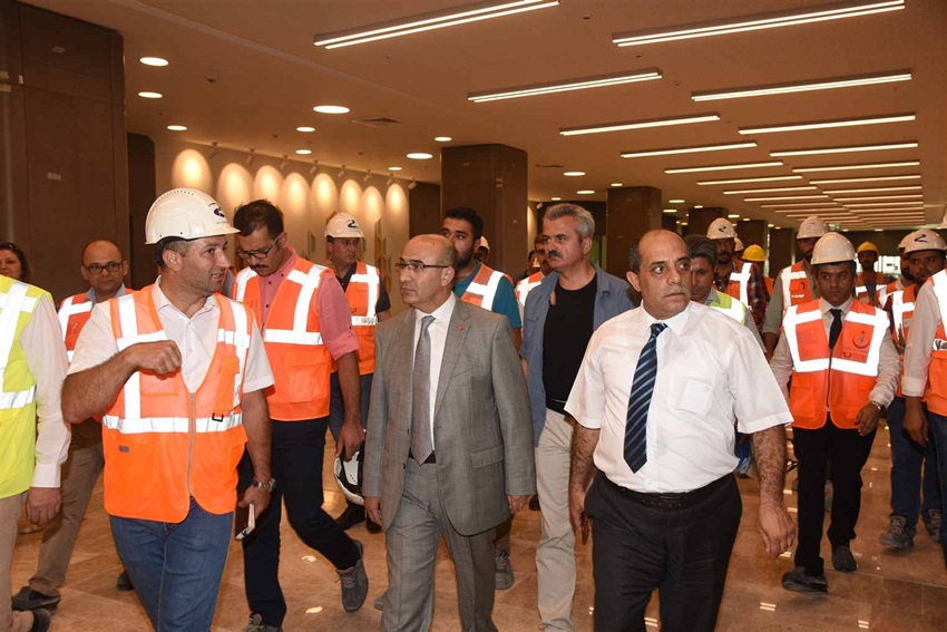 Vali Demirtaş, Adana Şehir Hastanesi’nde İncelemede Bulundu