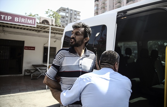 Adana'da bir kadın bıçakla yaralandı