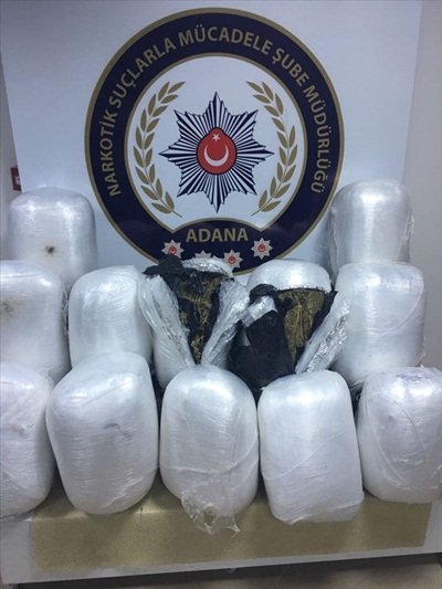 Adana'da uyuşturucu satıcılarına operasyon