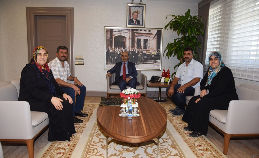 Hacı Adayları Şehit Ailelerinden Vali Demirtaş’a Ziyaret