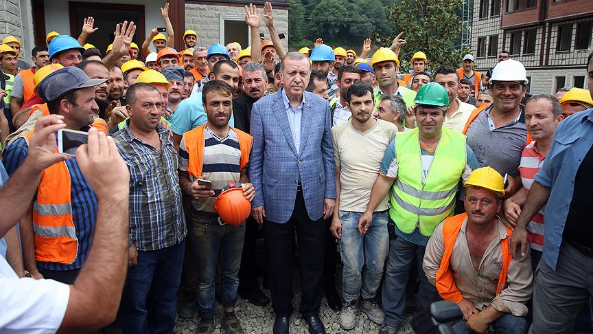 Erdoğan, Güneysu Konakları inşaat alanı ile Rize-Artvin havalimanı inşaatını inceledi