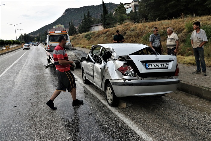 Burdur'da trafik kazası: 5 yaralı