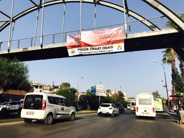 Pankartlı "anız" uyarısı 