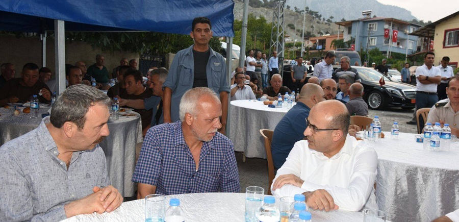 Vali Demirtaş, Şehit Konuk’un Mevlitine Katıldı..