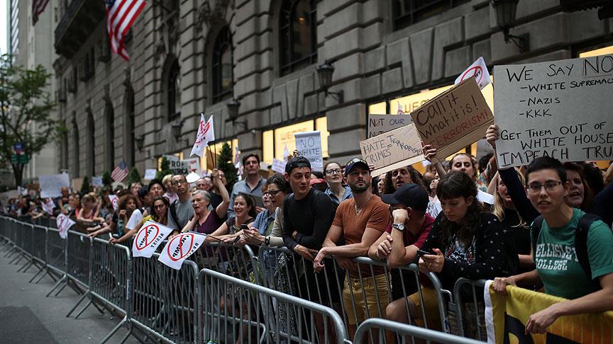 Trump New York'taki ikinci gününde de protesto edildi