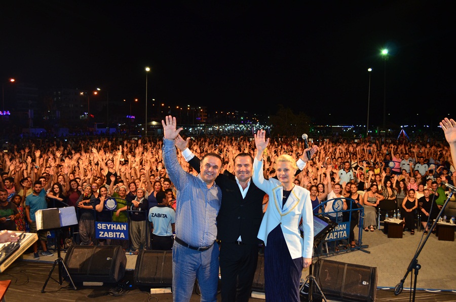 Atapark  açılışı ve Büyük İskender Konserleri Halkın yoğun ilgisi ile tamamlandı.