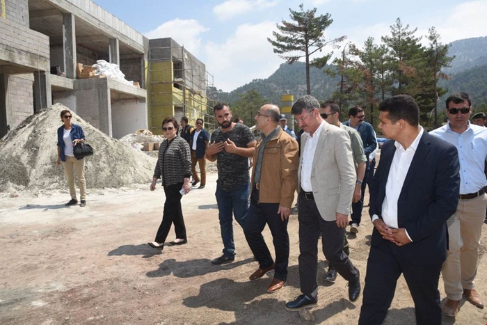 Vali Demirtaş, Aladağ'da İncelemelerde Bulundu