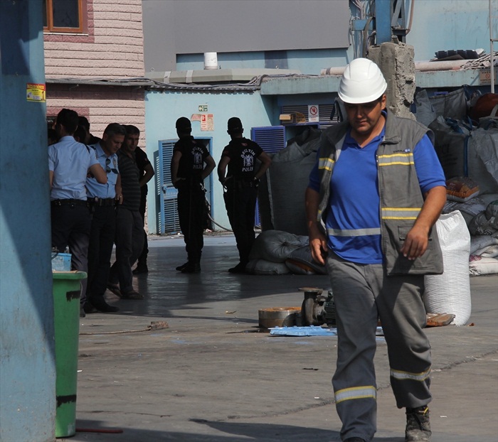 Adana'da polis destekli kaçak elektrik denetimi
