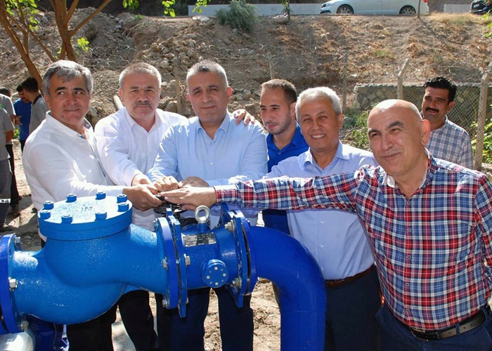 Adana’nın taşında toprağında MHP’li belediyelerimizin el emeği göz nuru var.”