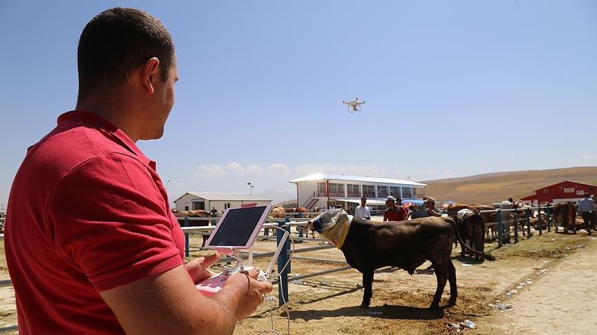 Kurban pazarında 'drone'lu önlem..