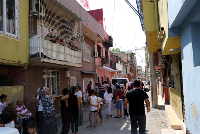 Eşine kızan kadın evi yaktı