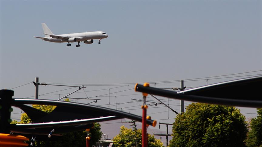 Alman milletvekilleri Konya 3. Ana Jet Üssü'nde