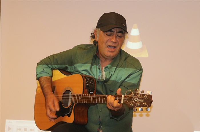 "Toplu gitar çalma" dünya rekoru denemesi yapılacak