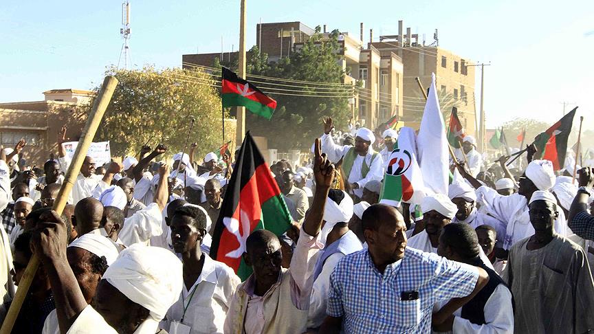 Sudan'da Askeri Geçiş Konseyi'nden 'sivil hükümet' taahhüdü