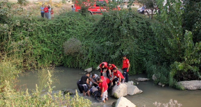 Dereye düşen kişi saatler sonra bulundu