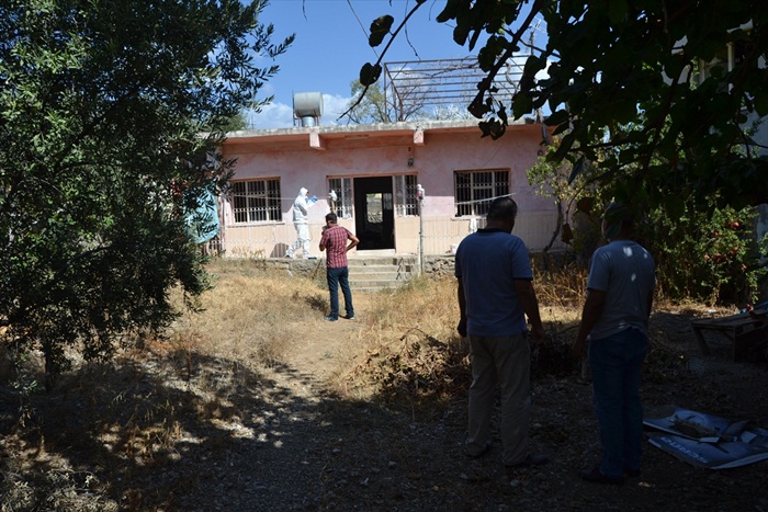 Adana'da bir kişi evinde ölü bulundu 