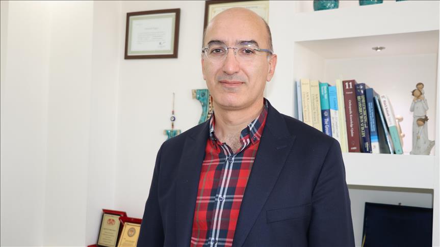 Prof. Dr. Şenaran: Tıbbi olarak dünyayla eşzamanlı ilerliyoruz