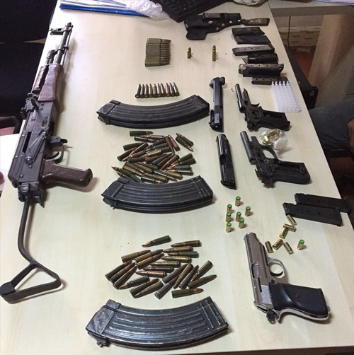 Adana'da silah operasyonu