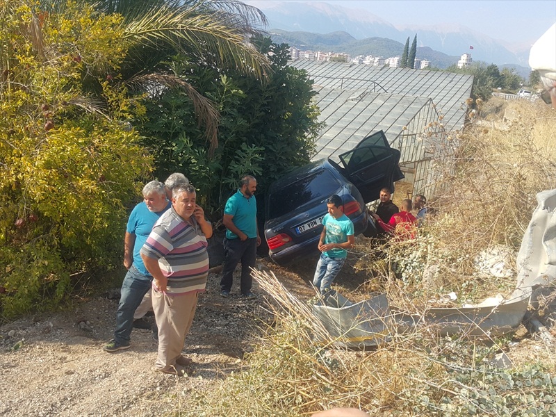 Kumluca'da trafik kazası: 4 yaralı