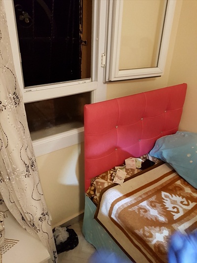 Yatak odası camından uyuşturucu satışı