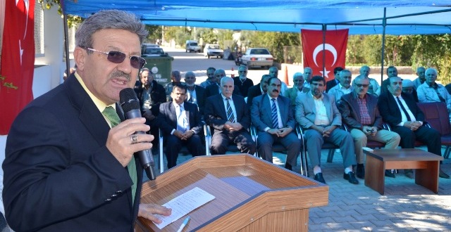 Kozan’da belediyeden vatandaşlara aşure ikramı 