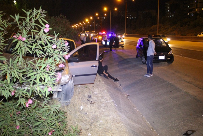 Adana'da zincirleme trafik kazası: 2 yaralı