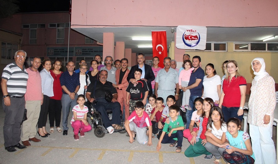 Engelli çocuklara bayram eğlencesi