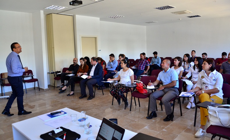 Proje Hazırlama Eğitimi'' semineri başladı..