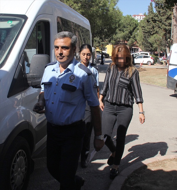 Kadınların kavgası karakolda bitti