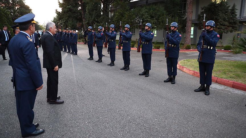 Yıldırım, Çiğli 2. Ana Jet Üs Komutanlığını ziyaret etti