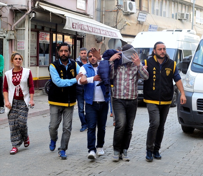 Adana'da 12 firari hükümlü yakalandı
