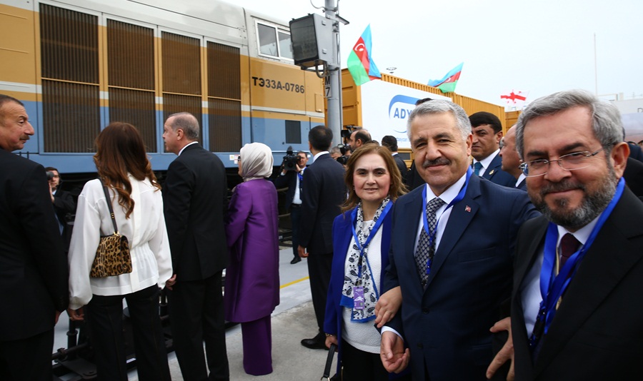 “Bakü-Tiflis-Kars Demiryolu hattının açılışı ile tarihe tanıklık ettik”