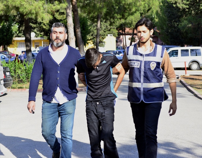 Adana'da gasp zanlısı kardeşlere tutuklama