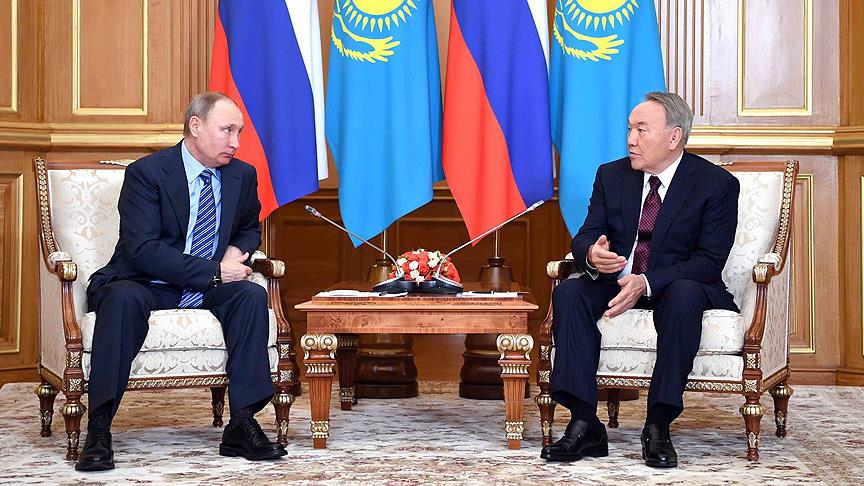 Putin ile Nazarbayev Rusya'da bir araya geldi