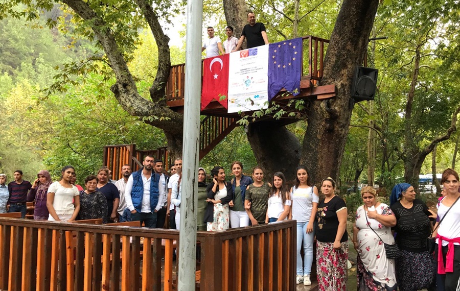 "Romanlar Bilinçleniyor, Ceyhan Bilinçleniyor"