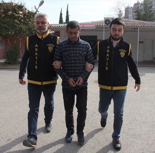 Adana'da tırdan hırsızlık güvenlik kamerasında