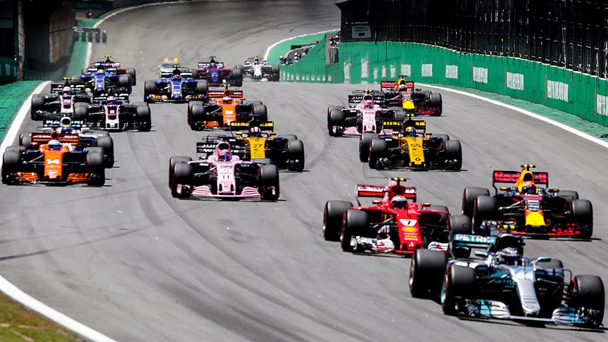 Avustralya'da pole pozisyonu Hamilton'ın