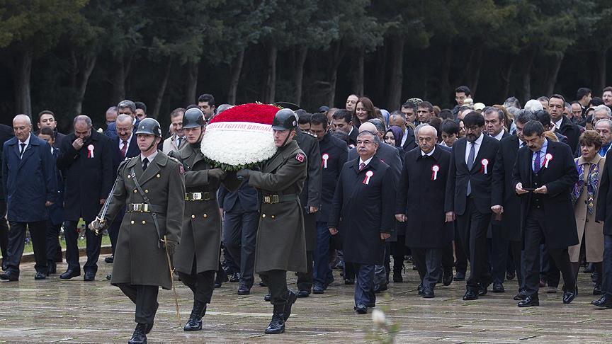 81 ilden gelen öğretmenler Anıtkabir'de